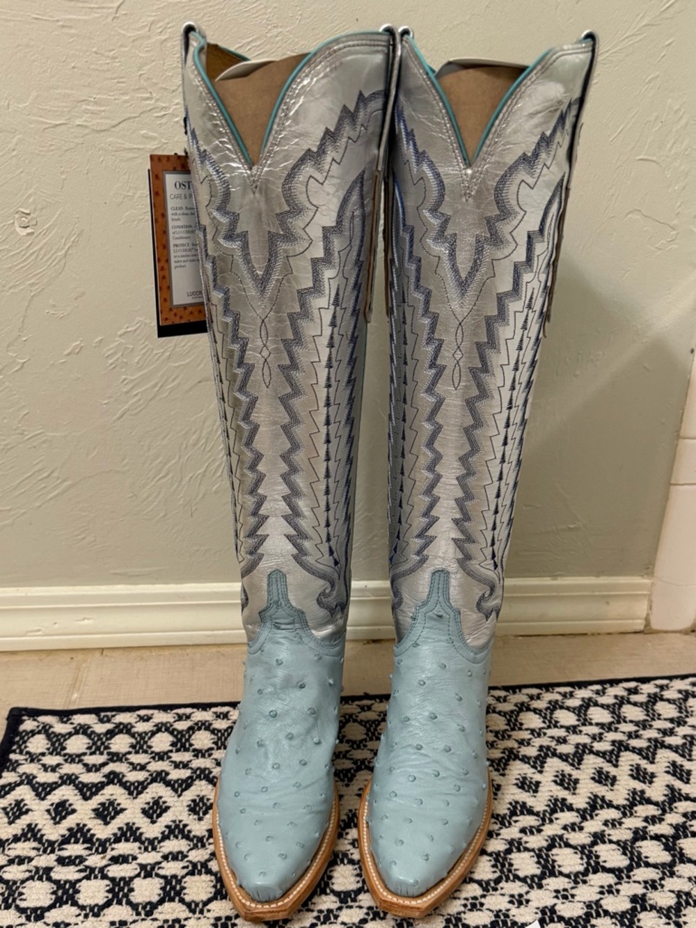 Lucchese Houston Rodeo Ostrich Priscilla 6.5 NIB